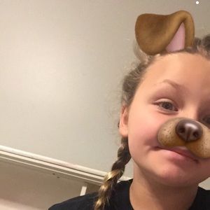 Meet your Posher, Ella